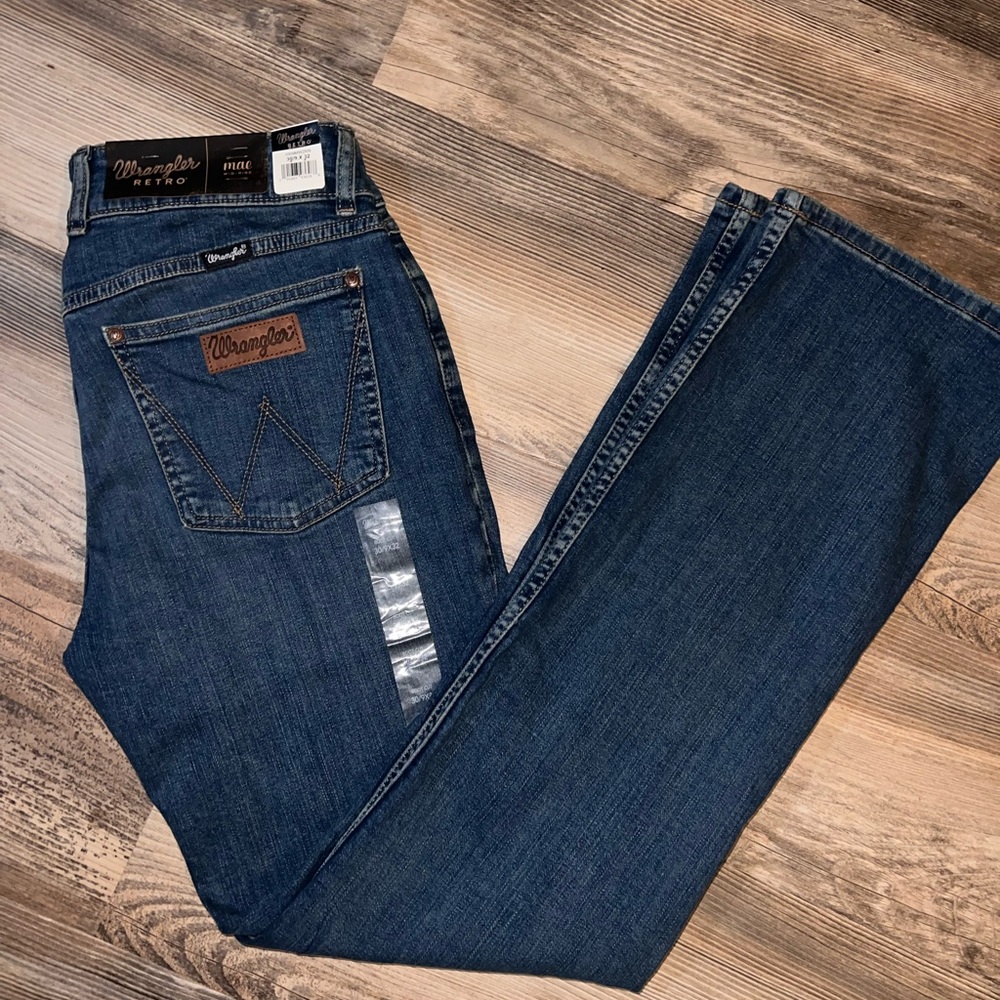 BRAND NEW WITH TAGS WOMENS WRANGLER RETRO